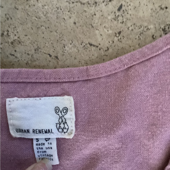 Urban Renewal tank dress-SZ SMALL
PIT TO PIT 18”
Length 32” - Picture 3 of 3